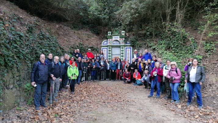 Camins d’Ateneus reuneix 50 persones a la ruta Sarrià-Sant Cugat