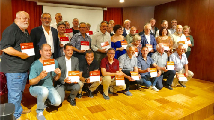 Lliurament de plaques a entitats federades a Barcelona